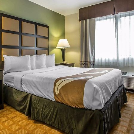 Quality Inn & Suites Marinette Extérieur photo
