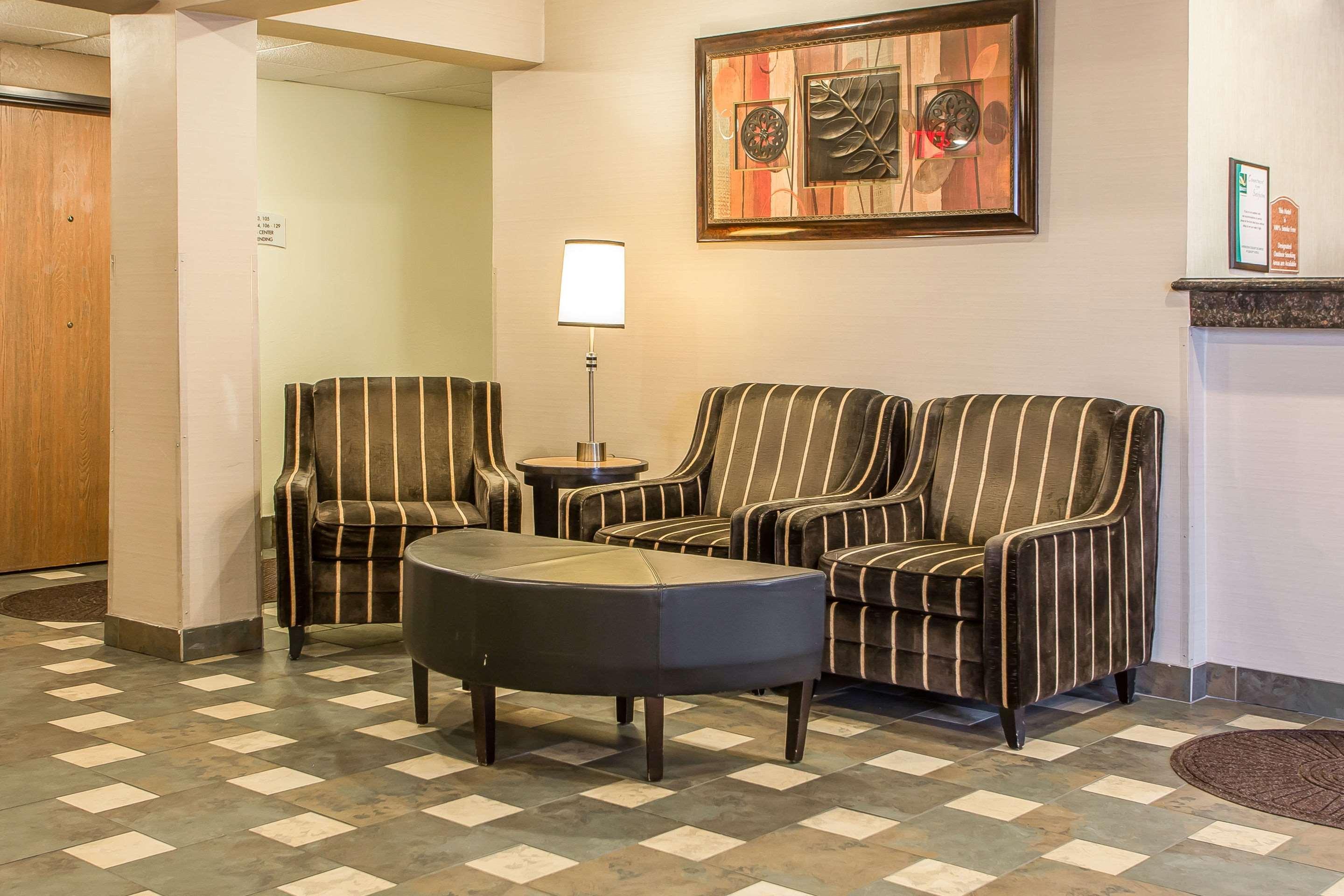 Quality Inn & Suites Marinette Extérieur photo