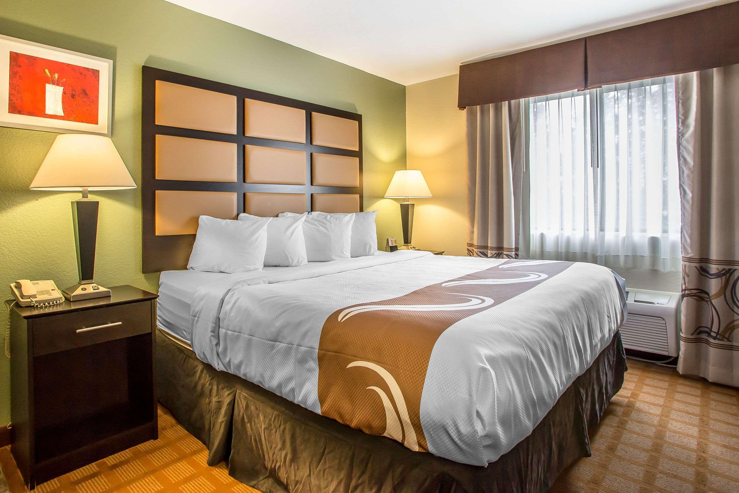 Quality Inn & Suites Marinette Extérieur photo