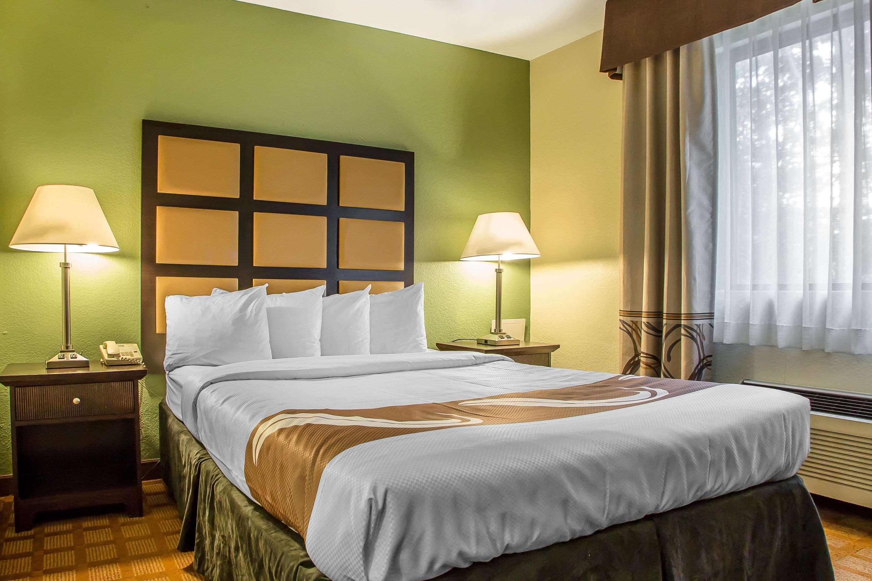 Quality Inn & Suites Marinette Extérieur photo