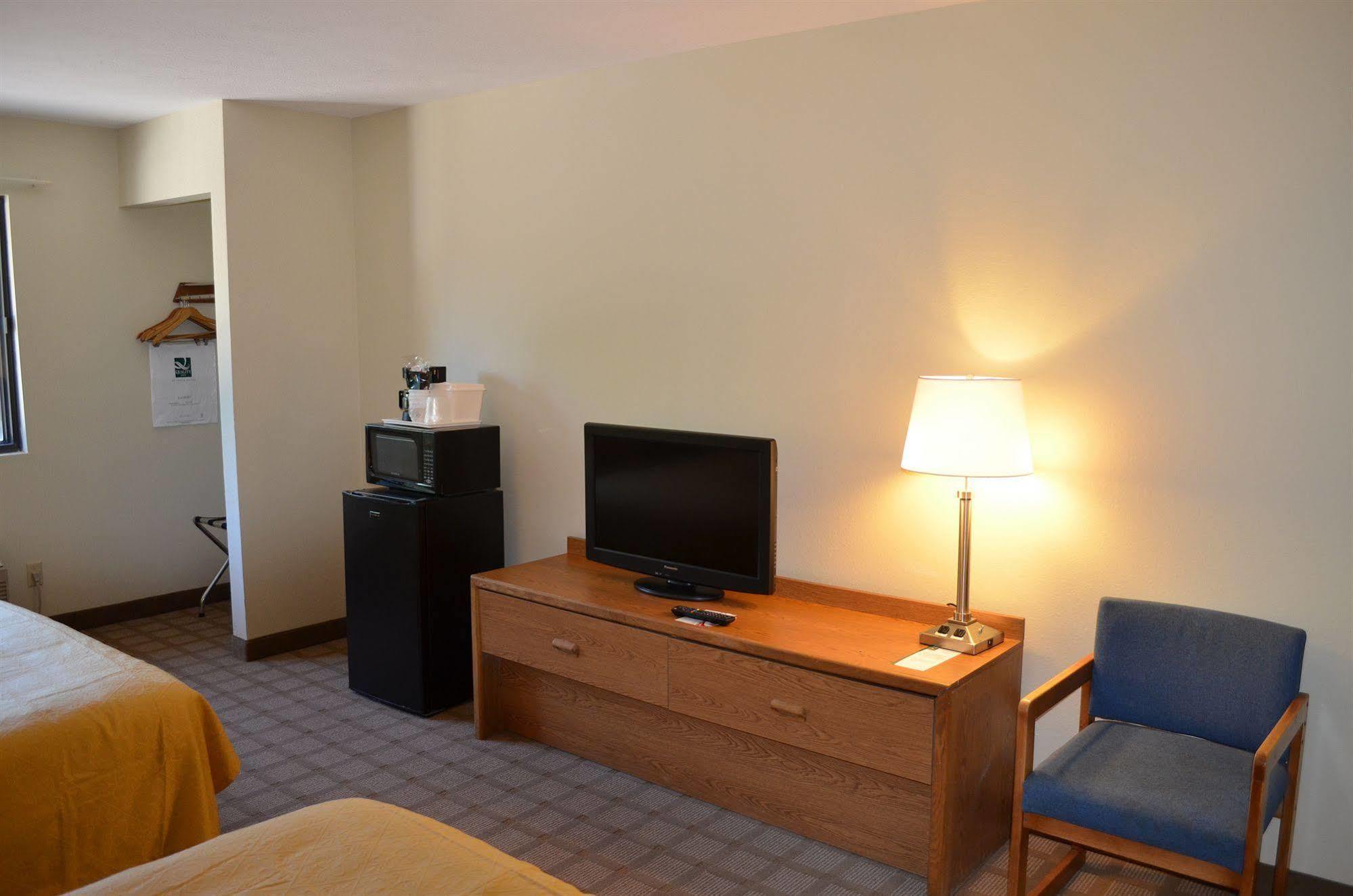 Quality Inn & Suites Marinette Chambre photo